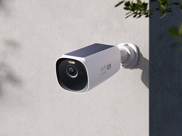 Vonkajšia kamera so solárnym nabíjaním Anker eufy S330 (sada 3 ks + jednotka HomeBase 3)
